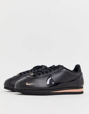 Nike Cortez – Sneaker in Schwarz und Roségold 